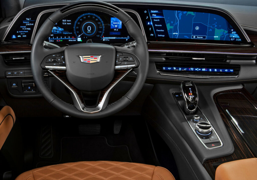 General Motors vise à abandonner Apple CarPlay et Android Auto