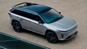 Des photos du prochain Jeep Wagoneer électrique révélés par accident