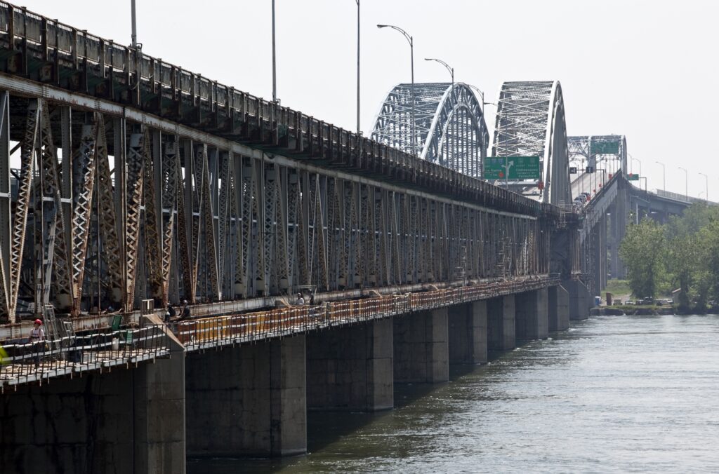 Des entraves durant la longue fin de semaine au pont Mercier