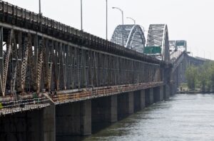 Des entraves durant la longue fin de semaine au pont Mercier
